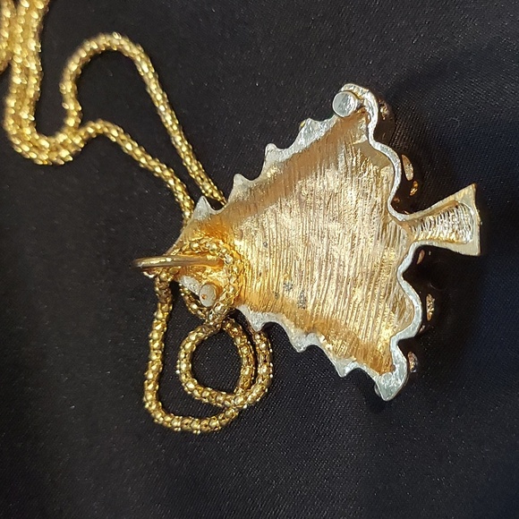 BETSEY JOHNSON Christmas Tree Pendant Necklace - Picture 4 of 5